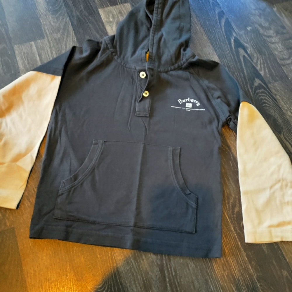 Burberry size 4 kids longsleeve